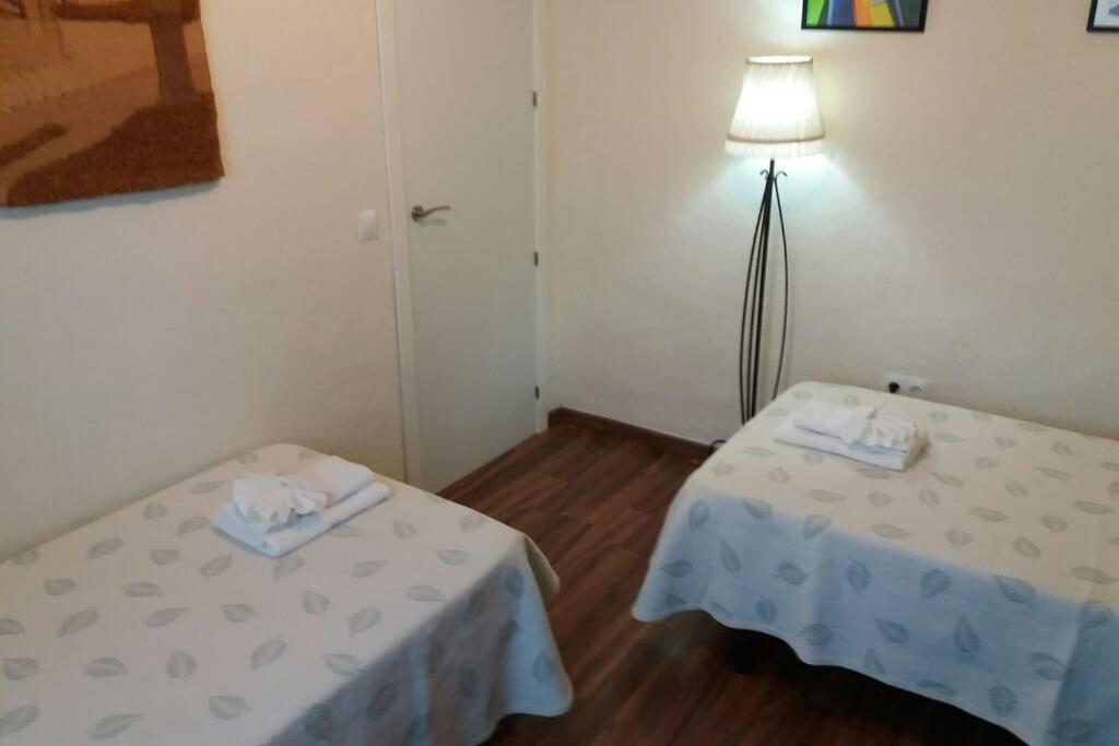 Appartement Apartamento Al-Zhara, Junto Puente Romano à Cordoue Extérieur photo